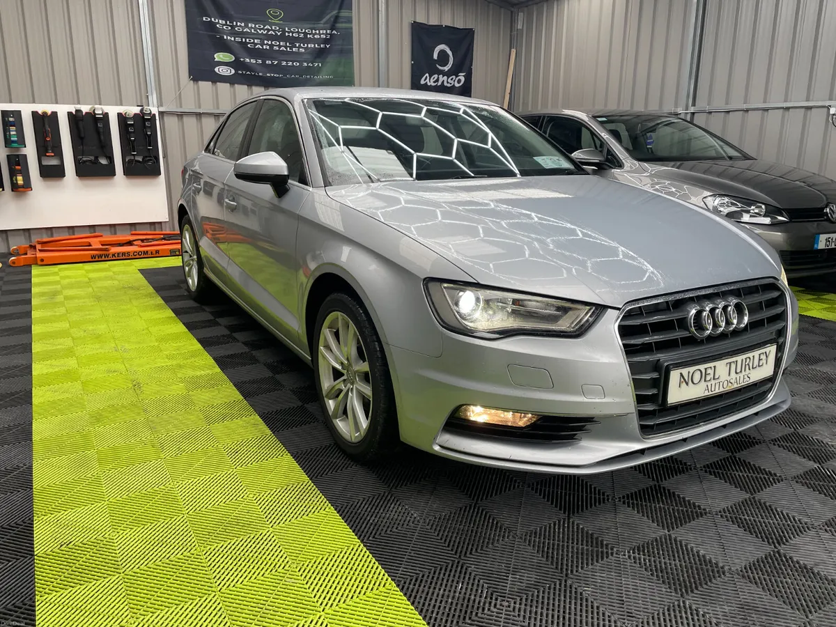 2016  Audi A3 AUTO  DSG 1.6  TDI - Image 3