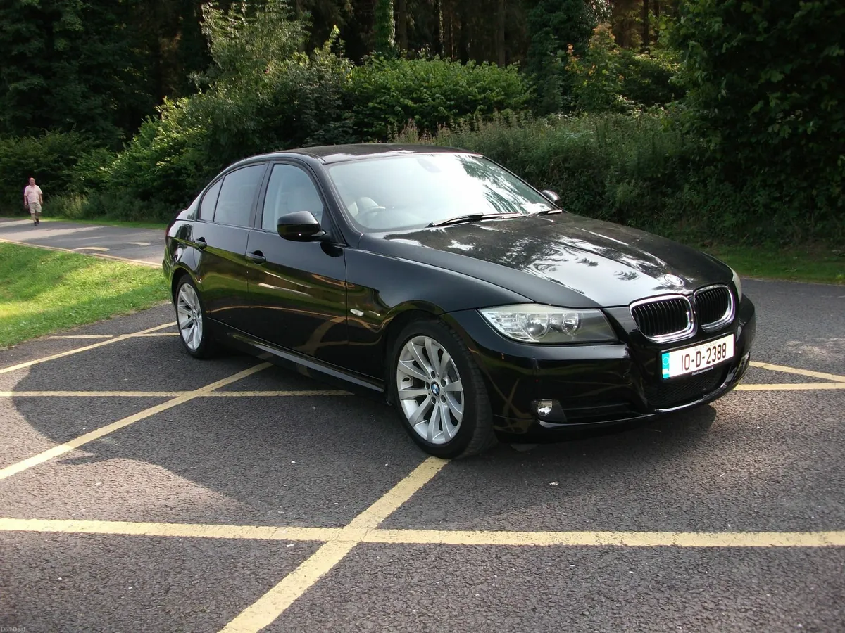BMW AUTOMATIC  3-Series 318 BUSINESS EDITION  2010 - Image 2