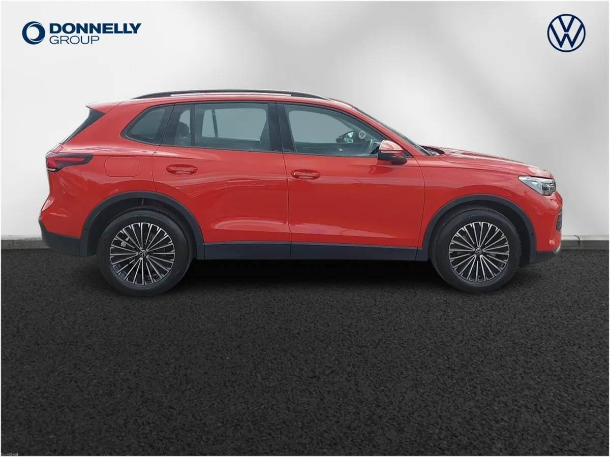 Volkswagen Tiguan Estate Special Edition Life Laun - Image 4