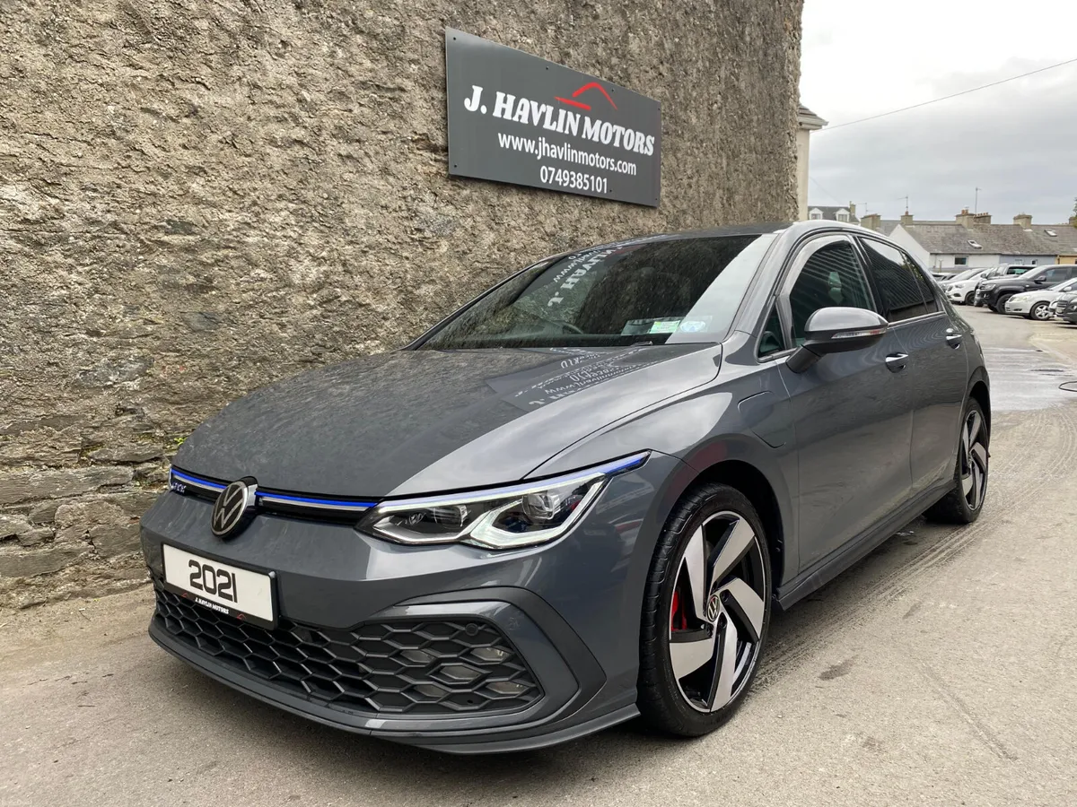 Mar 2021 Volkswagen Golf GTE PHEV RESERVED - Image 4