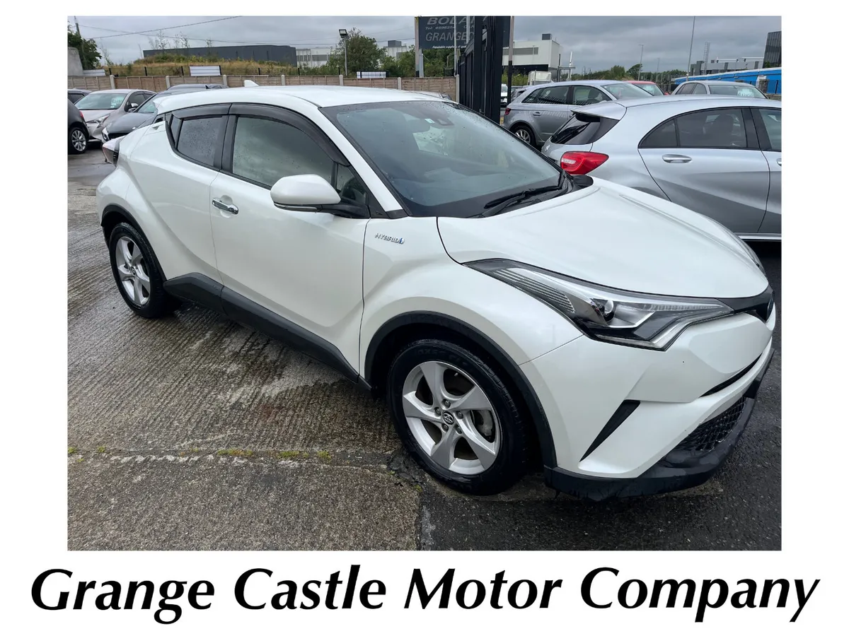TOYOTA C-HR 2018, 1.8 HYBRID AUTO LOW KMS - Image 1