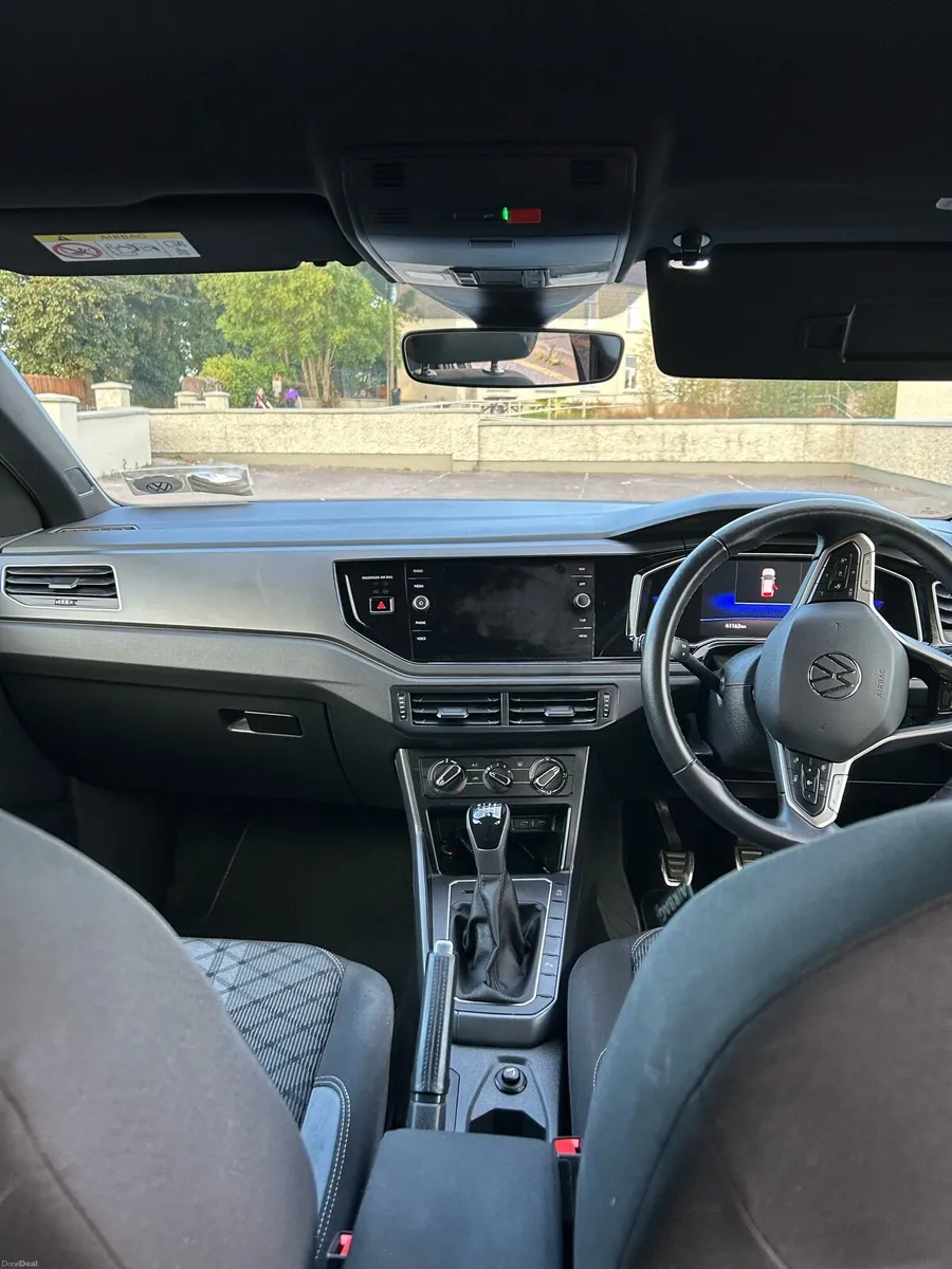 Volkswagen Tiago - Image 3