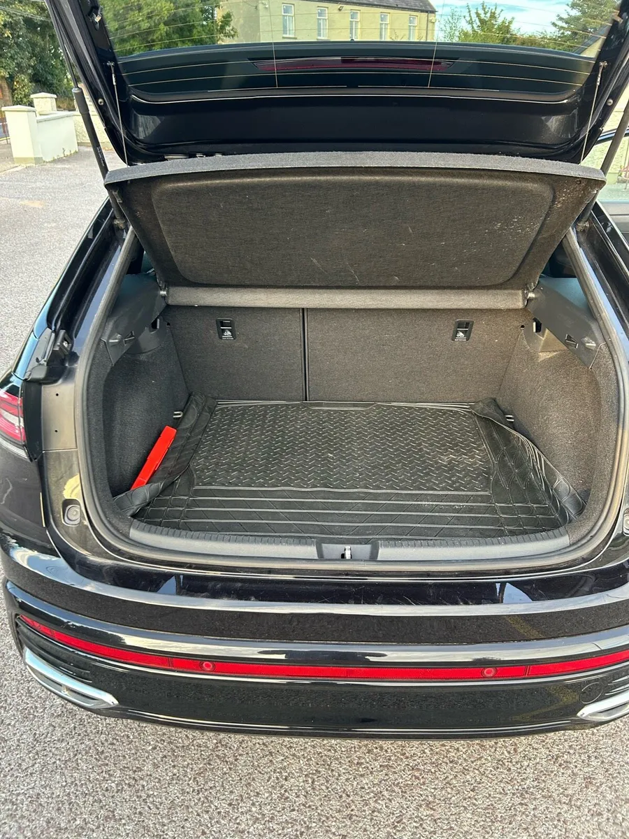 Volkswagen Tiago - Image 6