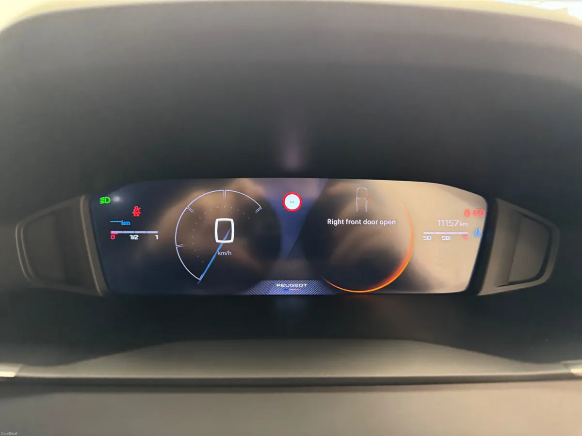 Peugeot 2008 1.2 (130) Allure - Image 4