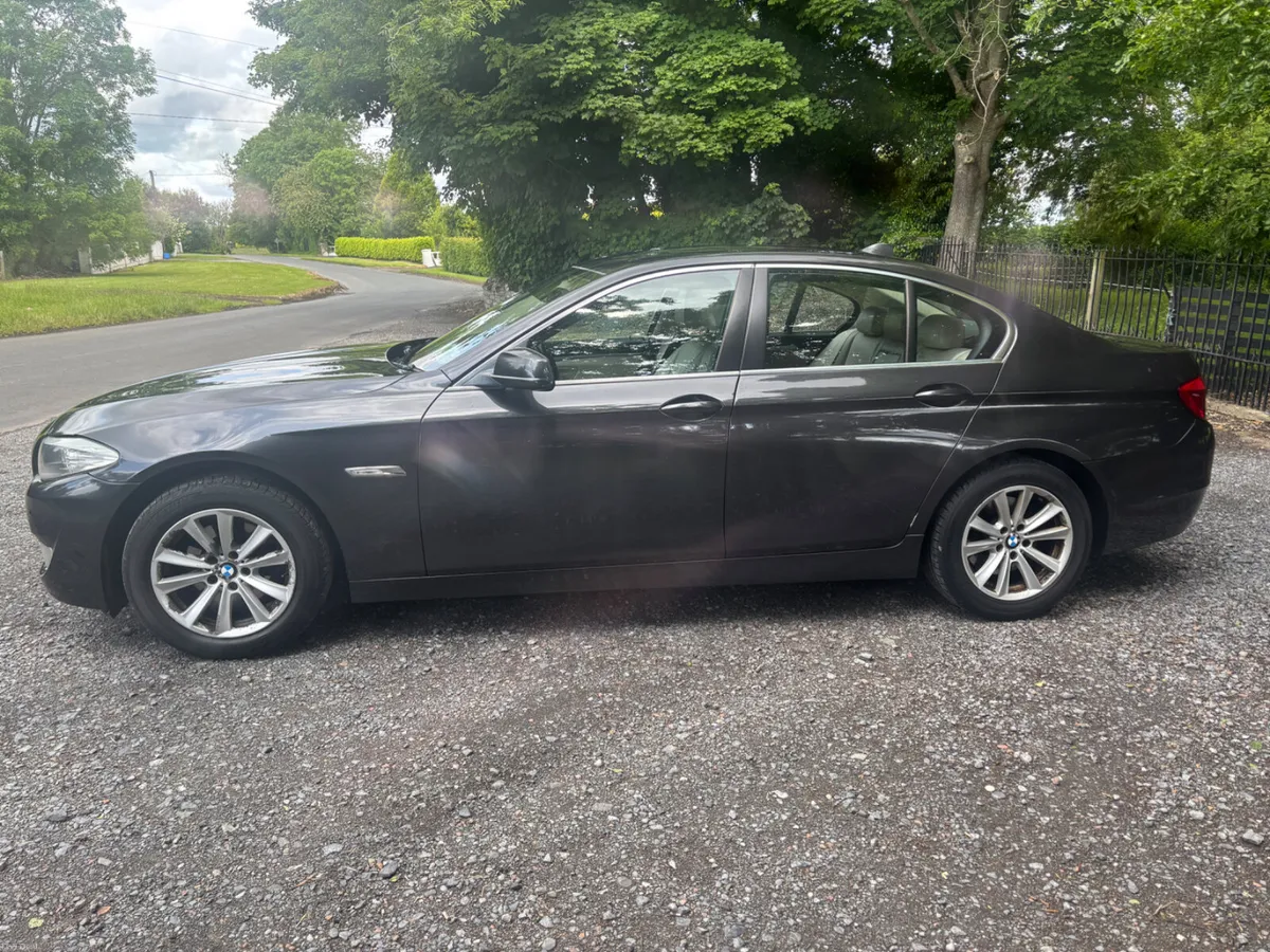 BMW 520D Efficient Dynamic 6 speed Manual - Image 4