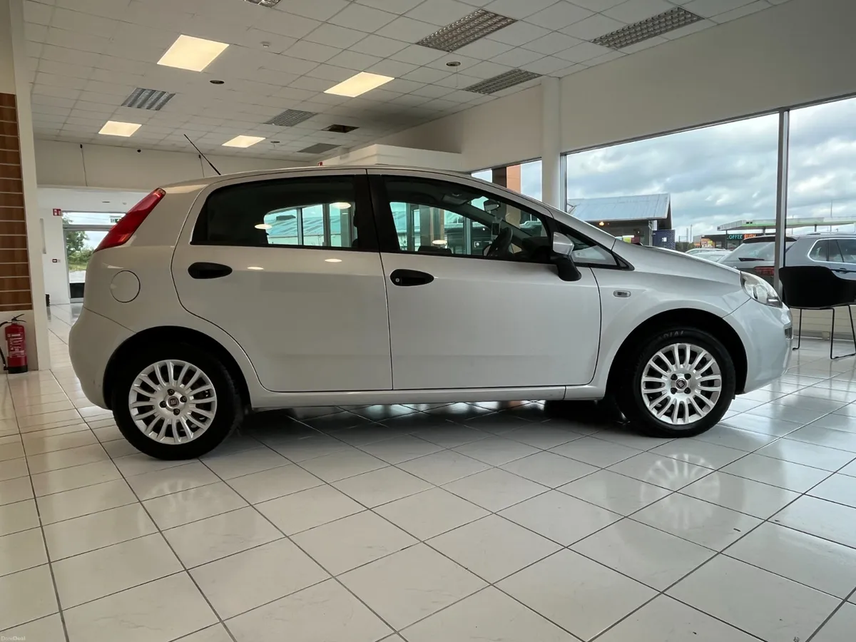 Fiat Punto 2015 1.2 low kms - Image 4