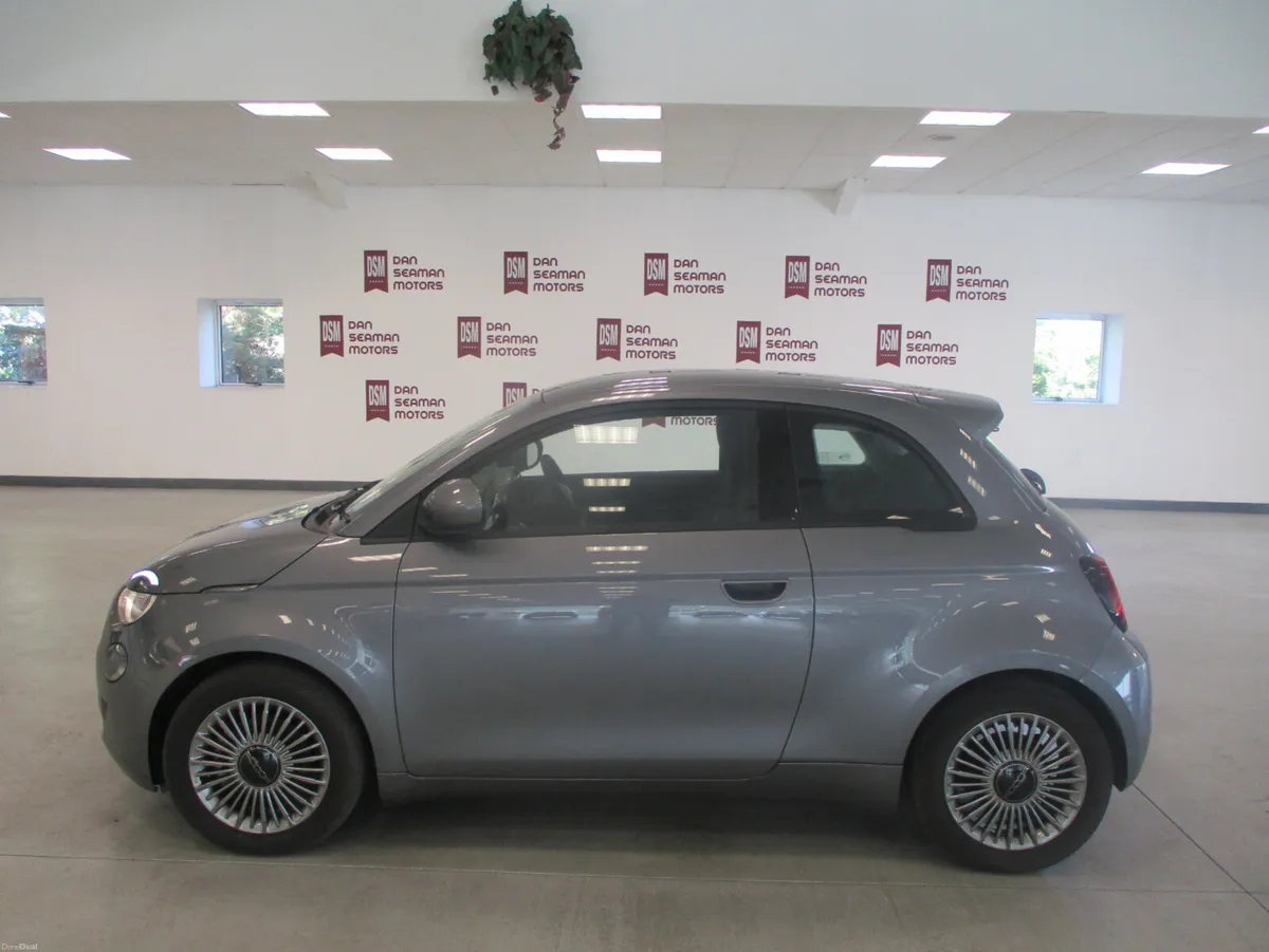 Fiat 500e  ICON 2025 - Image 1