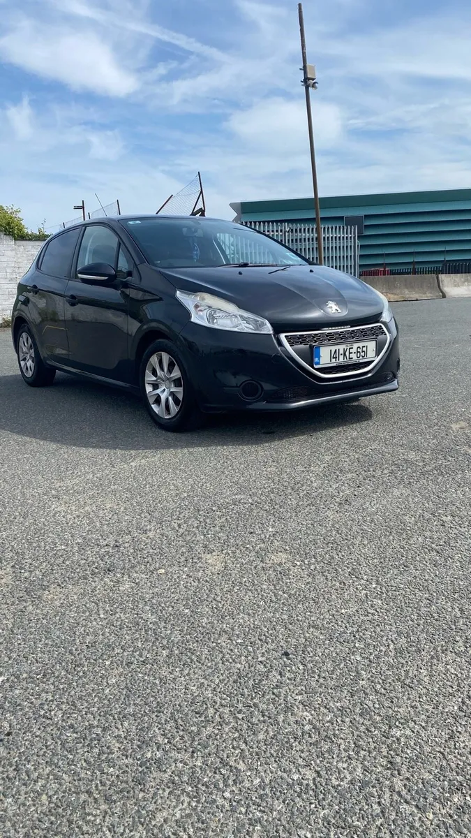 Peugeot 208, 2014, 1.4L Diesel in - Image 1