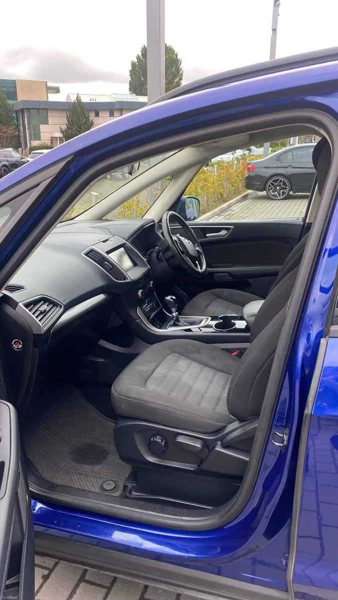 Ford Galaxy Zetec 2016, NCT Jan ‘27, 1 Owner - Image 4