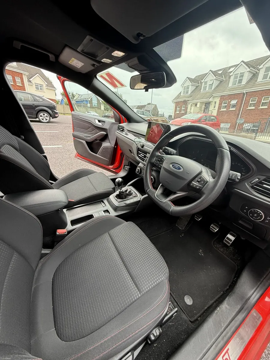 Ford Focus 2019 ST-Line (Very Low Kms)Motor Taxed - Image 4