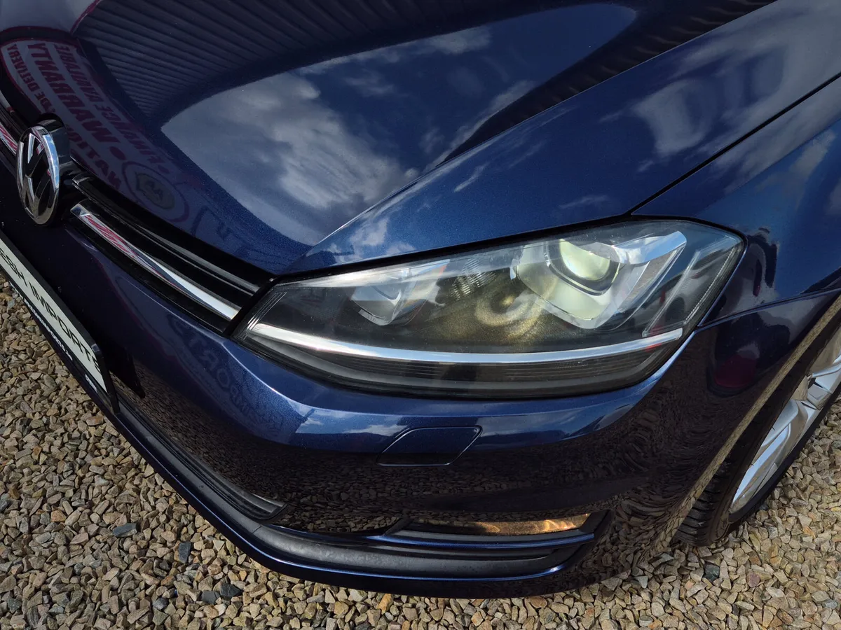 VOLKSWAGEN GOLF auto(low km) - Image 2