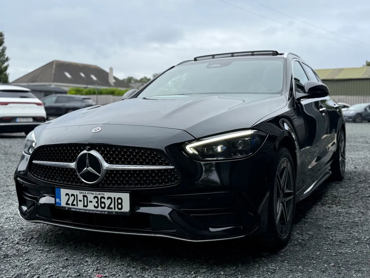 221 Mercedes-Benz C300e Premium Plus - Image 6