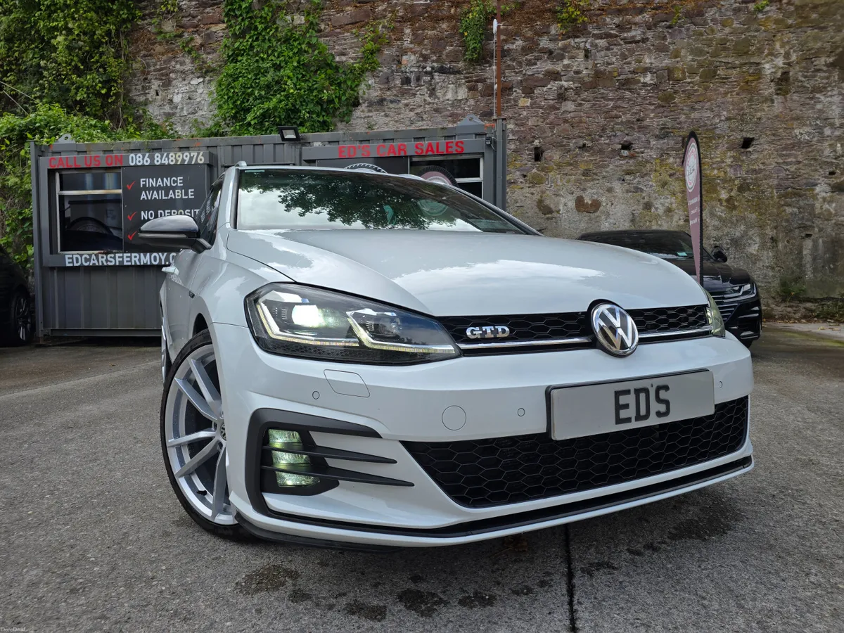 Volkswagen Golf GTD DSG Estate 2018 (182) - Image 2