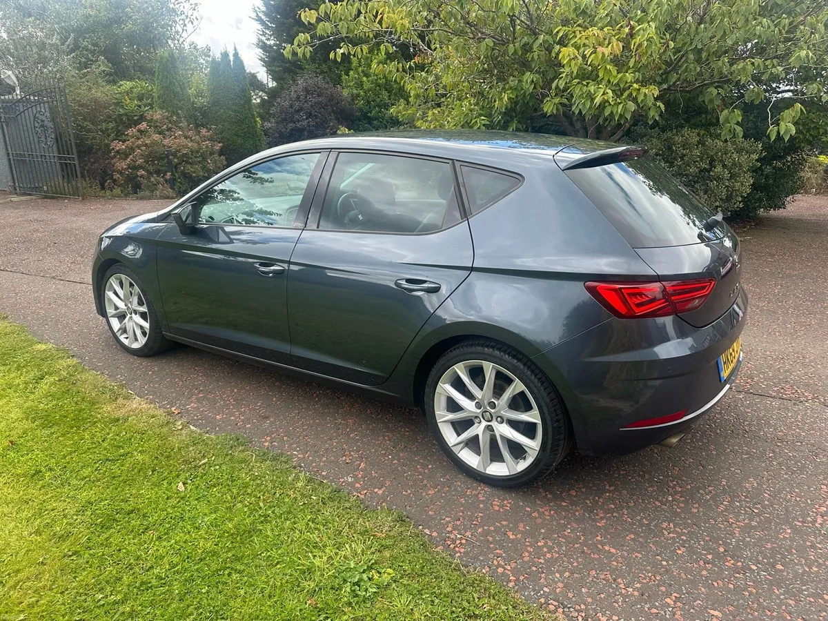 Seat León 1.5 tsi Fr sport 5 door - Image 4