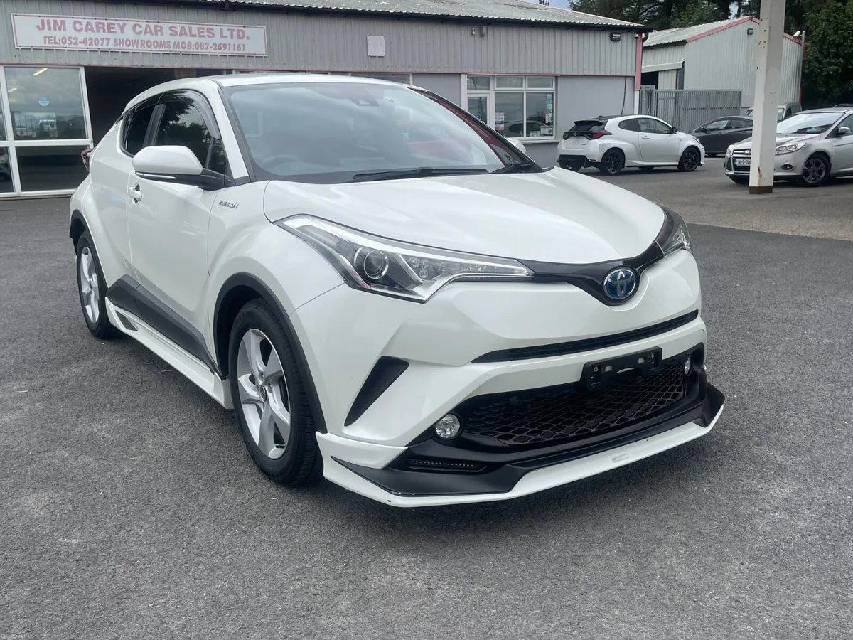 Toyota CHR 2017-2 - Image 1