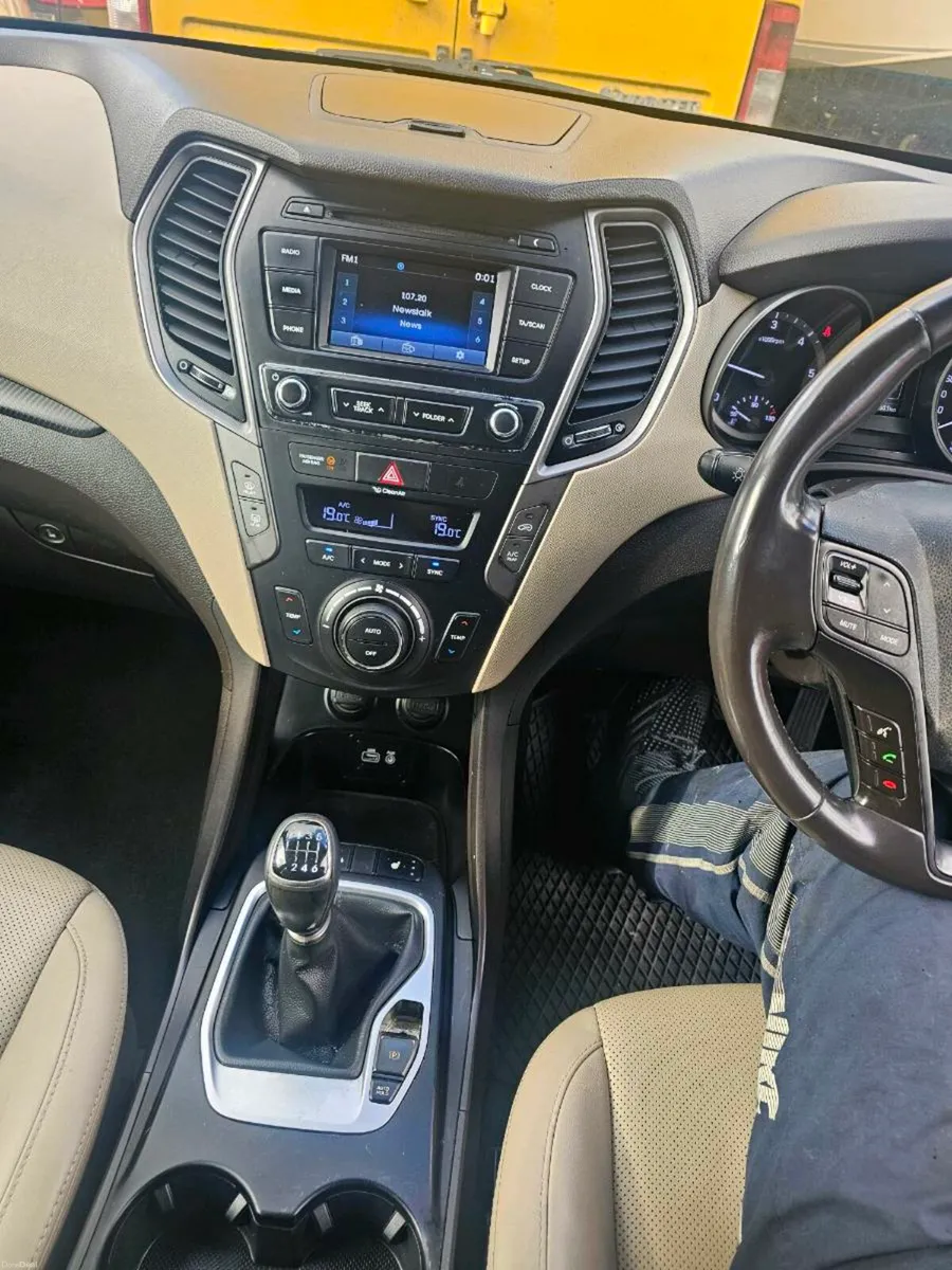 162 Hyundai Santa fe - Image 4