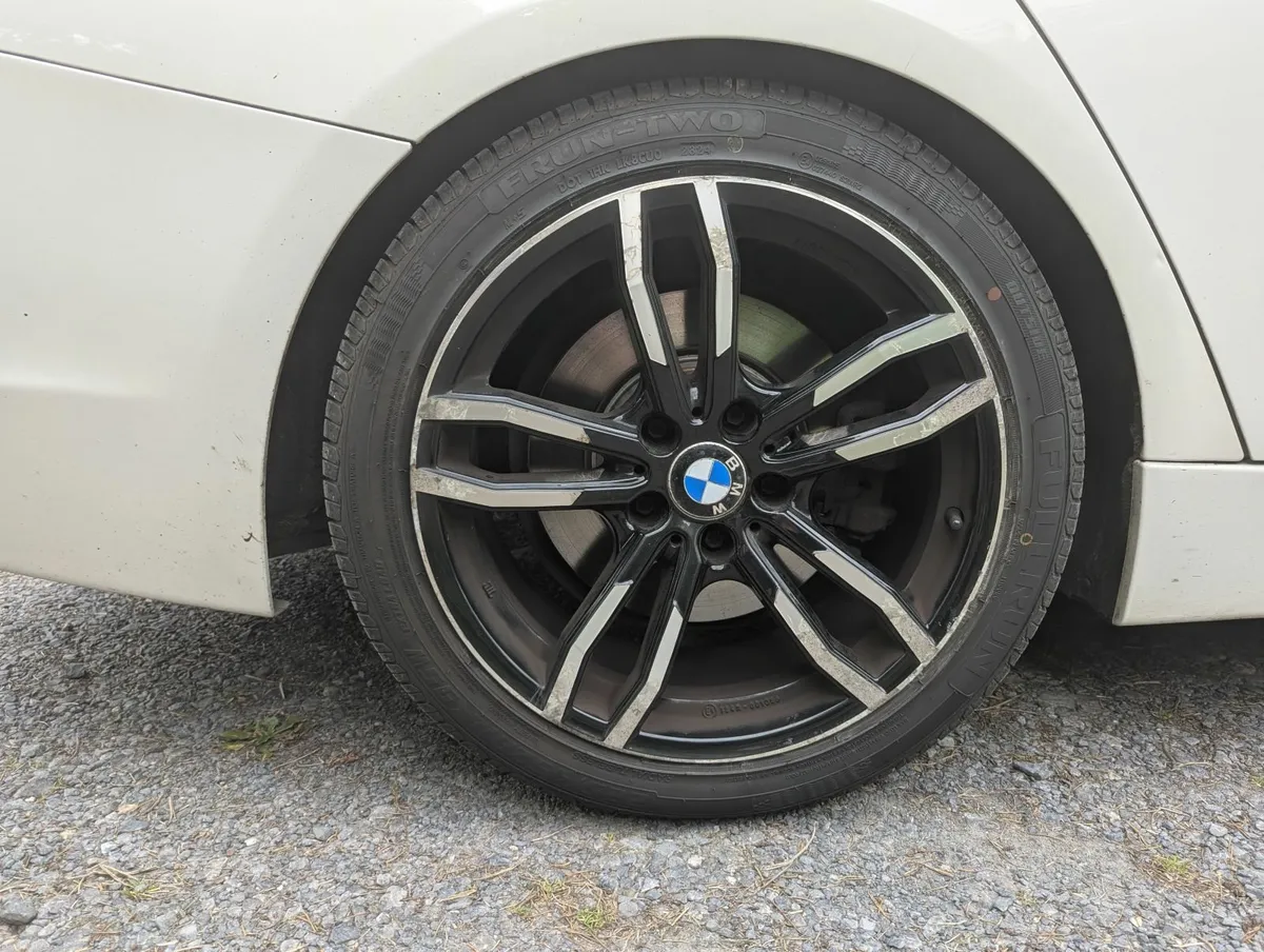 BMW 3-Series 2013 - Image 2