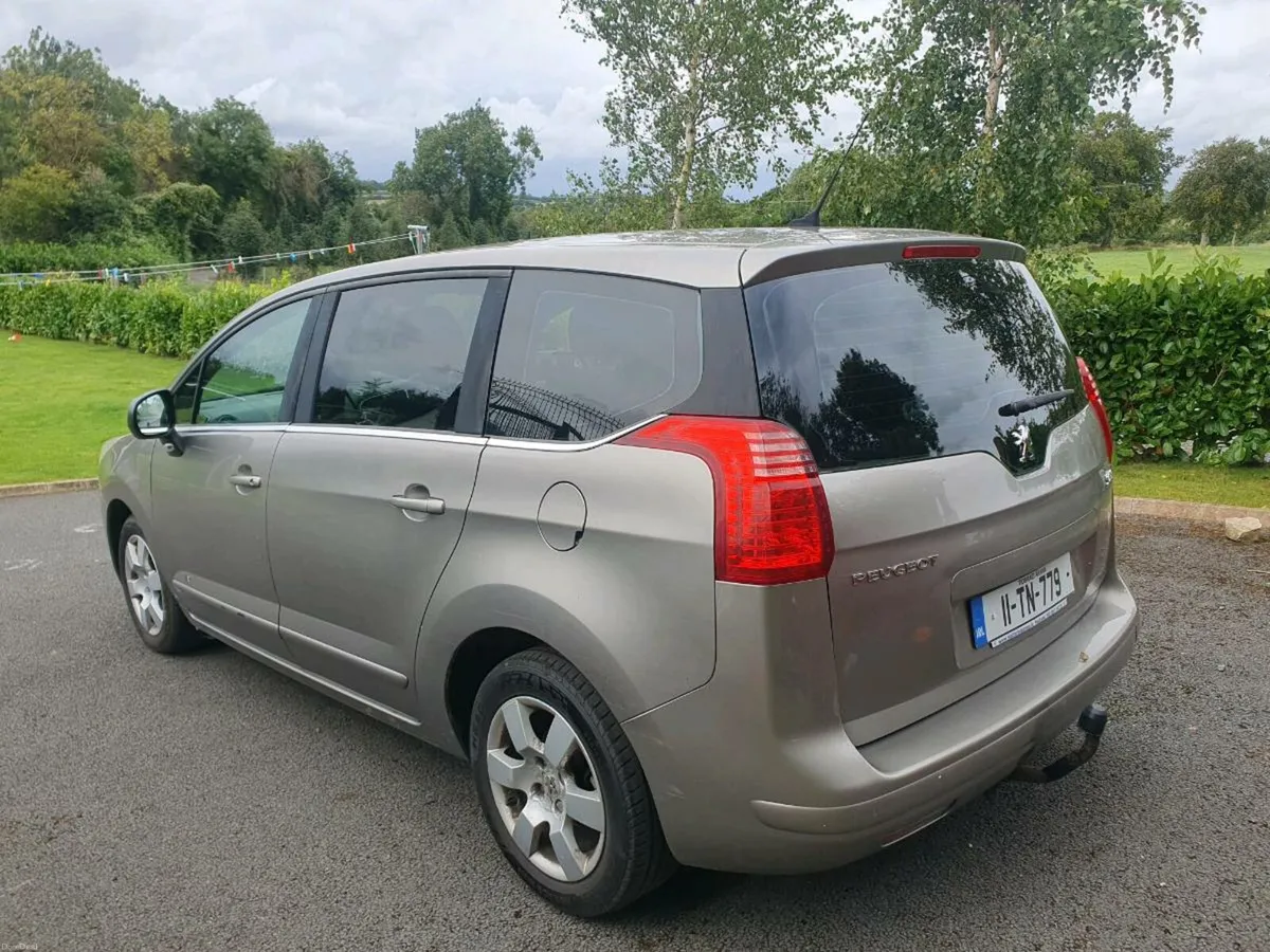 Peugeot 5008 Auto. 7 seater - Image 4