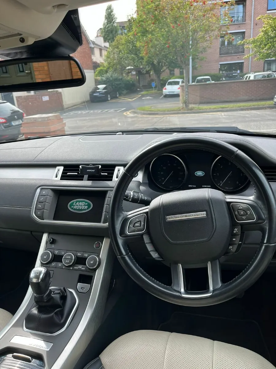 Land Rover Range Rover Evoque 2017 - Image 3