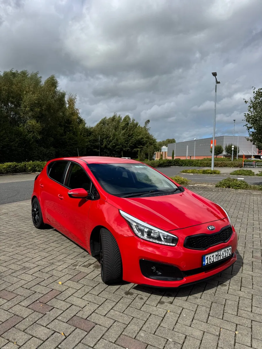 2016 Kia Cee’d 3 - 1.6 CRDI - Image 2
