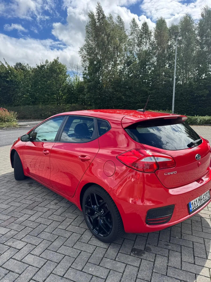 2016 Kia Cee’d 3 - 1.6 CRDI - Image 4