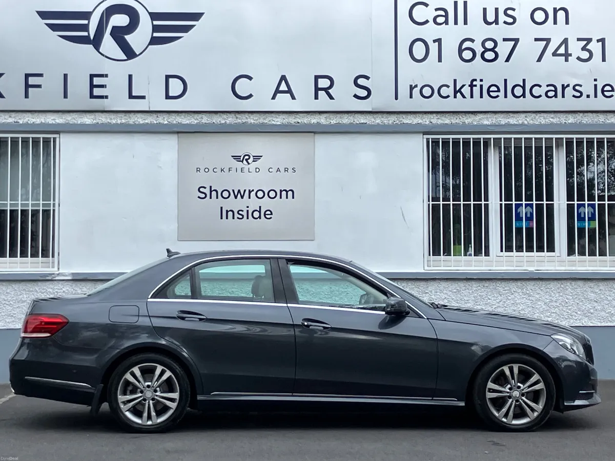 E300 HYBRID - AVANTGARDE - AUTO-LOW KMS-BLUETOOTH - Image 3