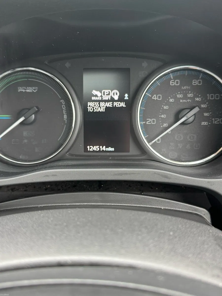 Mitsubishi Outlander - Image 4