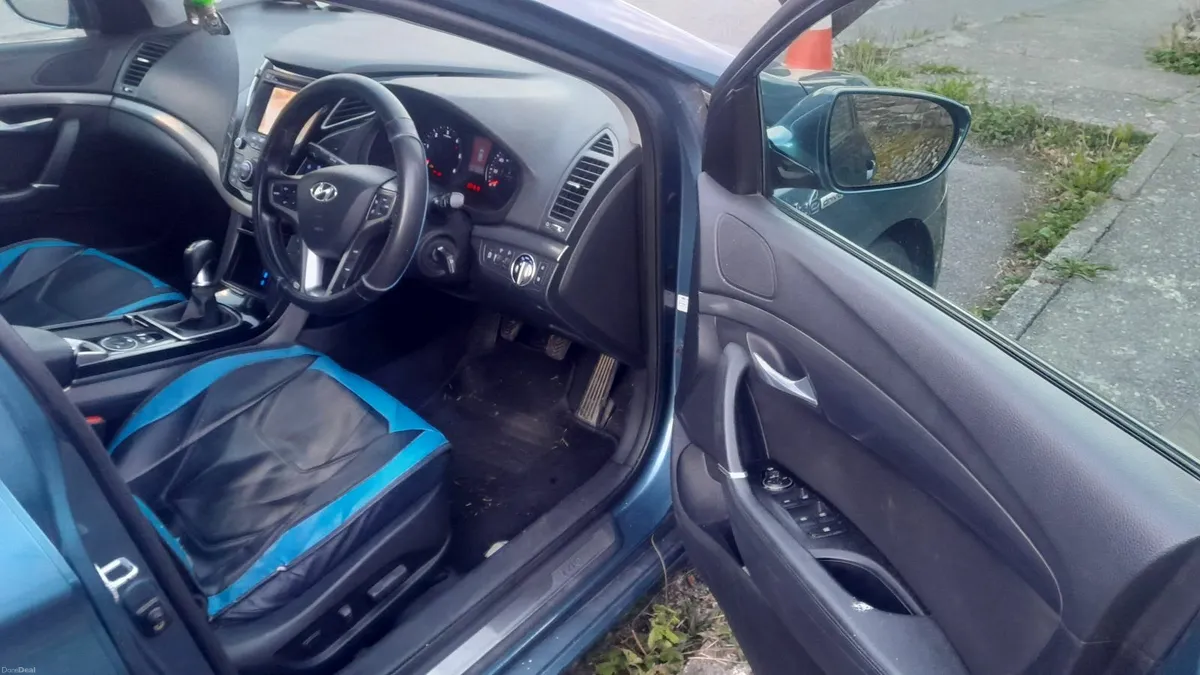 Hyundai i40 2013 - Image 2