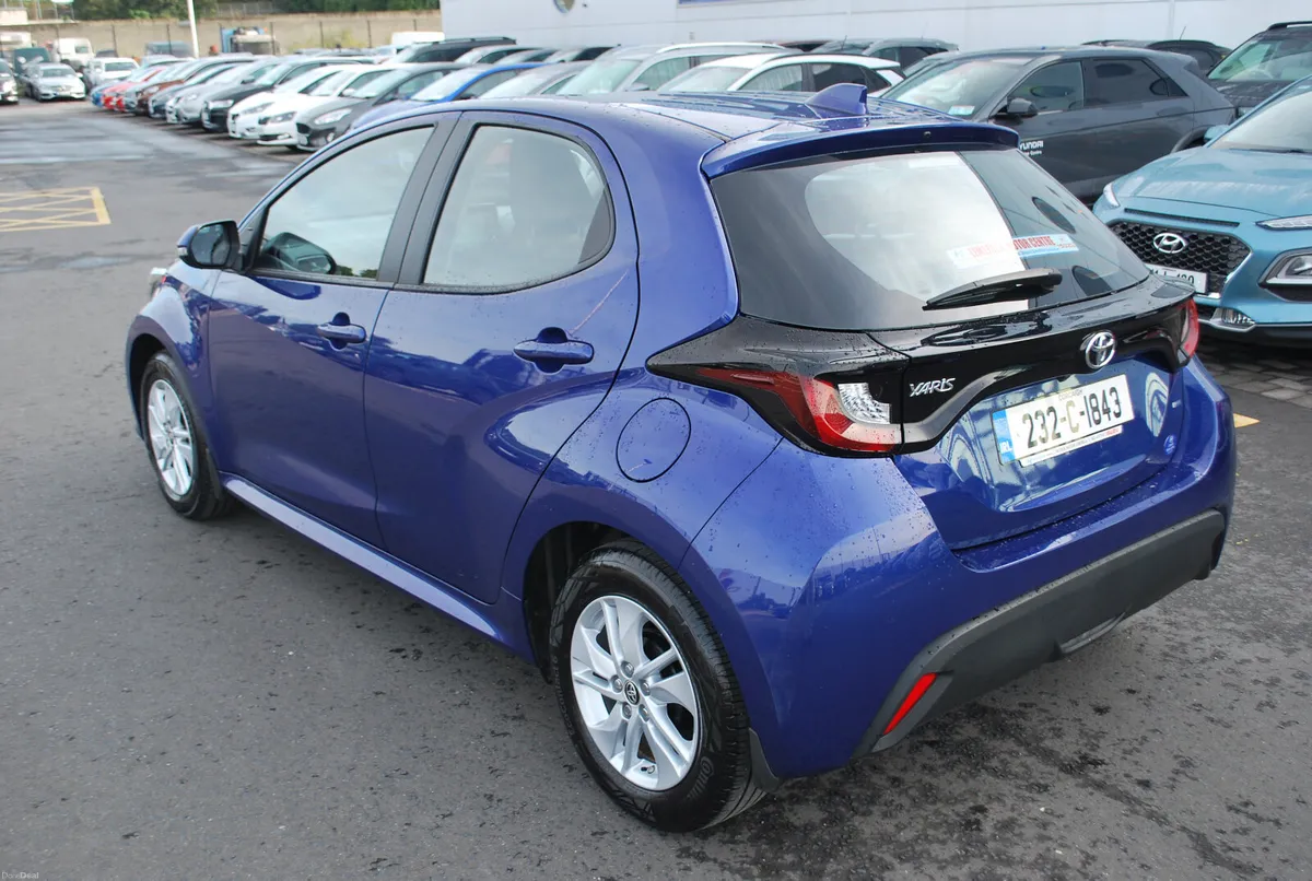 Toyota Yaris 2023 - Image 3