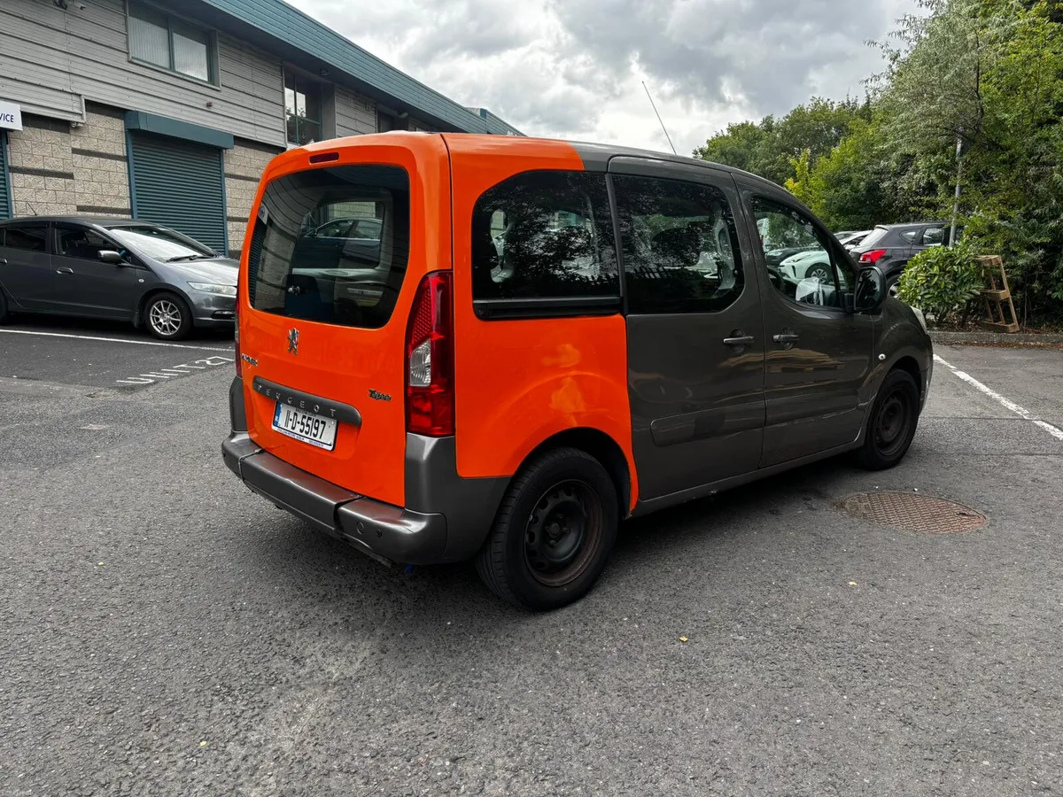 Peugeot Partner Tepee 2011 / 1.6 Diesel / Manual - Image 4
