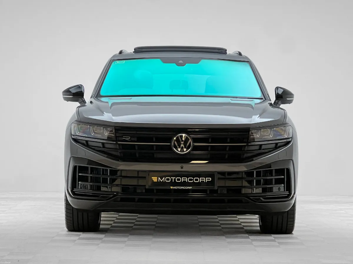 Volkswagen Touareg R V6 3.0 TSI PHEV 462HP - Image 2