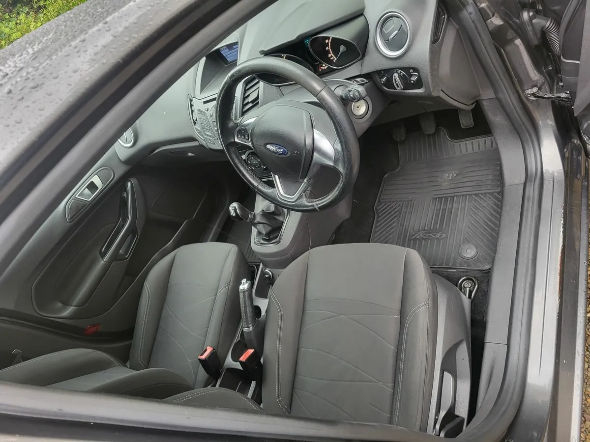 Ford Fiesta full service history - Image 4