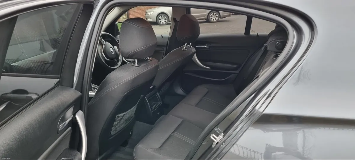 BMW 118d SPORT MANUAL 2019 - Image 3