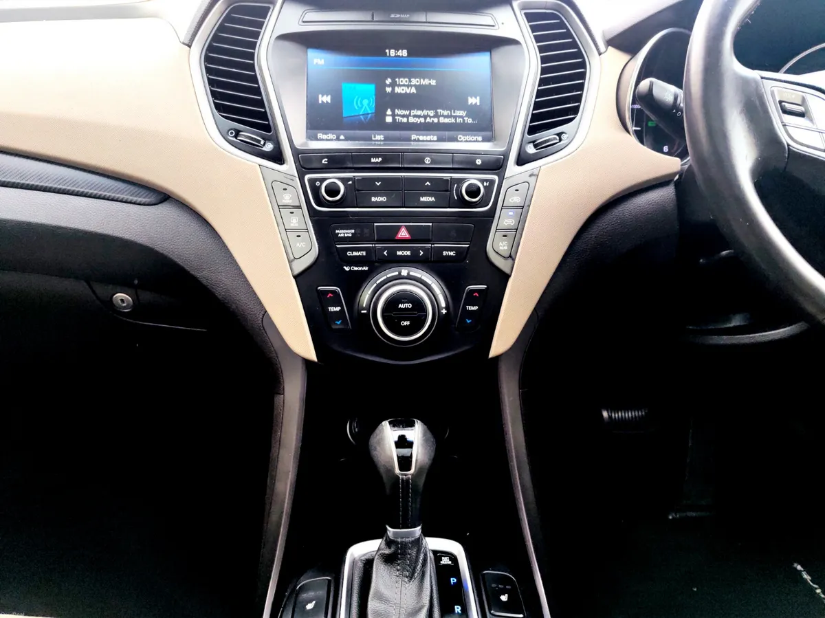 Hyundai Santa Fe Premium. AUTO - Image 4