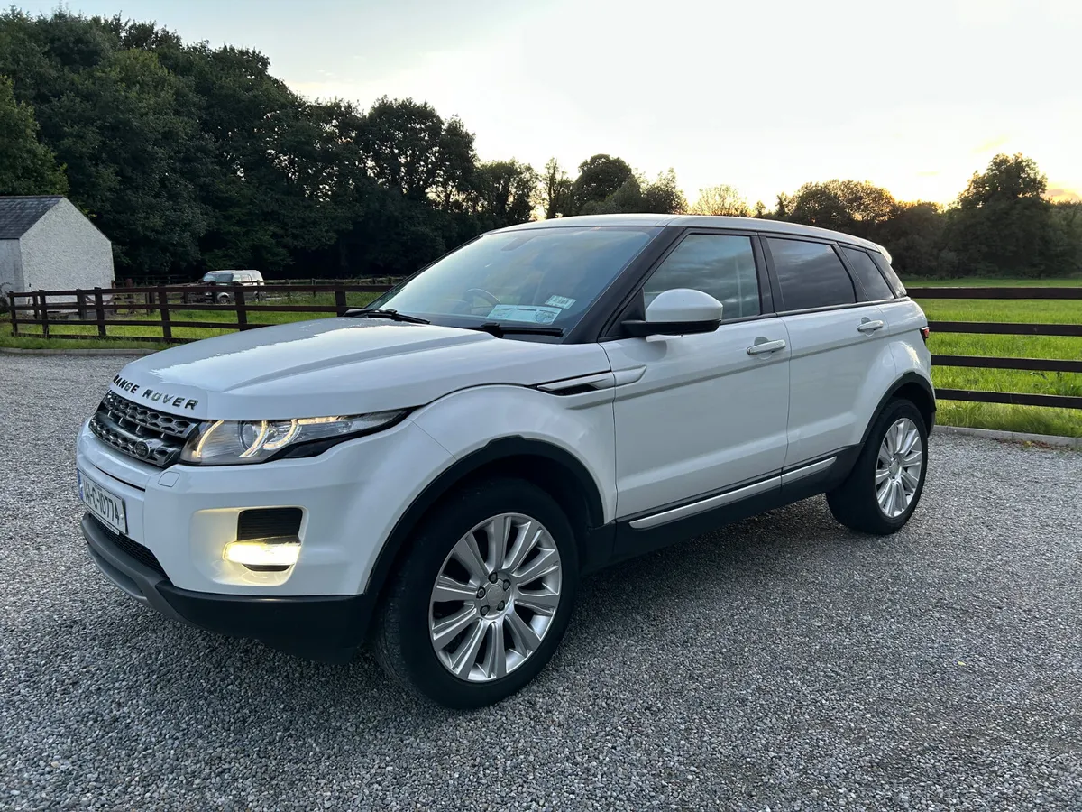 Range Rover Evoque 2.2 TD4 - Image 3