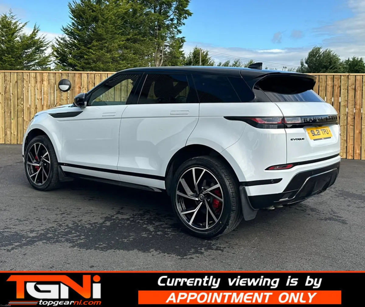 2021Range Rover Evoque 2.0 D200 R-Dynamic S - Image 2