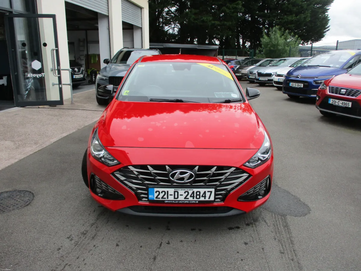 Hyundai i30 Delux 1.6 Diesel  2022 - Image 2