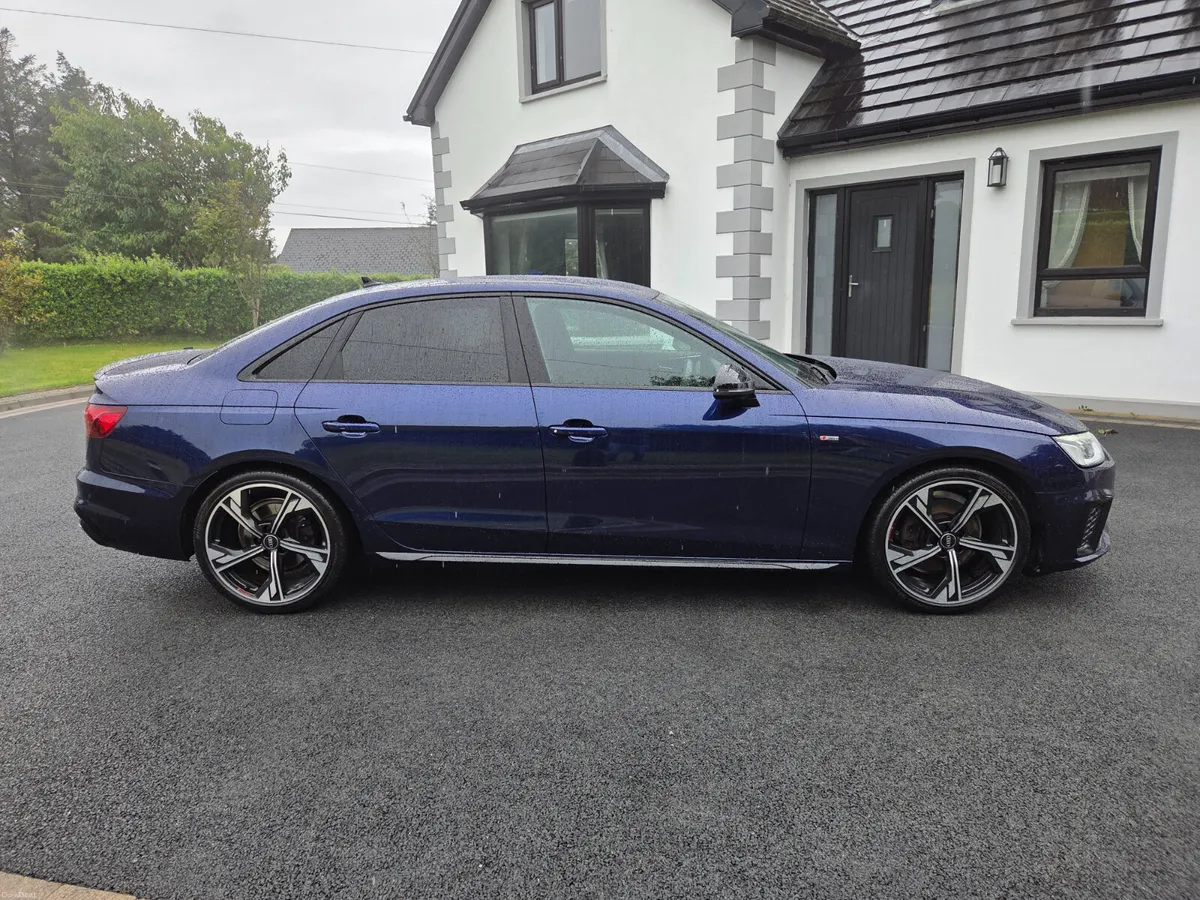2022 AUDI A4 SLINE 2.0TDI 190BHP BLACK EDITION - Image 4
