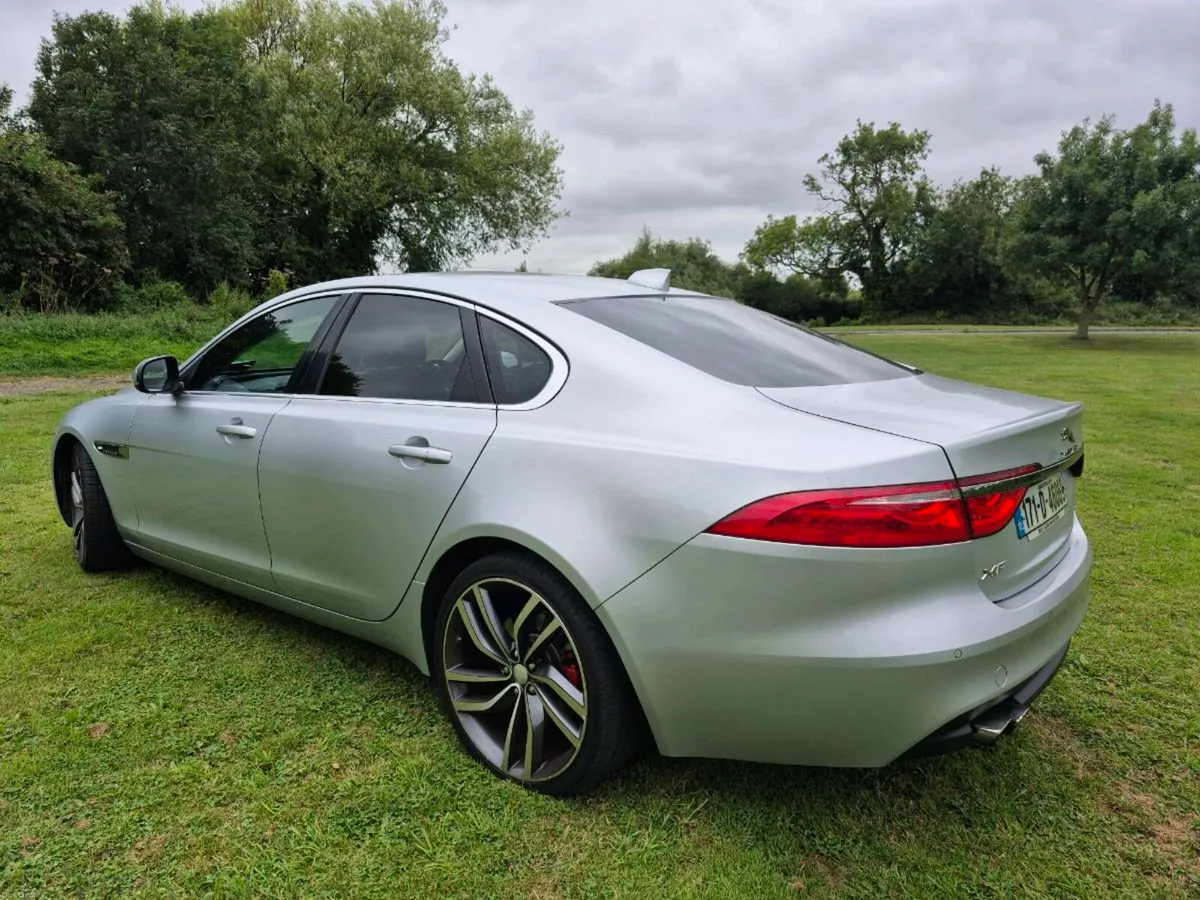 2017 Jaguar xf - Image 4