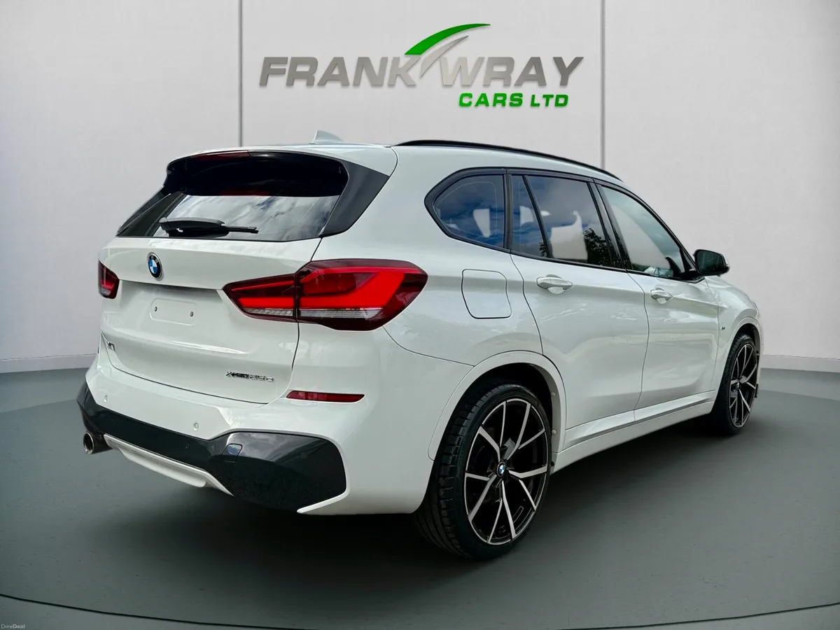 2021 BMW X1 25 E M-SPORT X-DRIVE*LEATHER*MINT*FSH* - Image 5