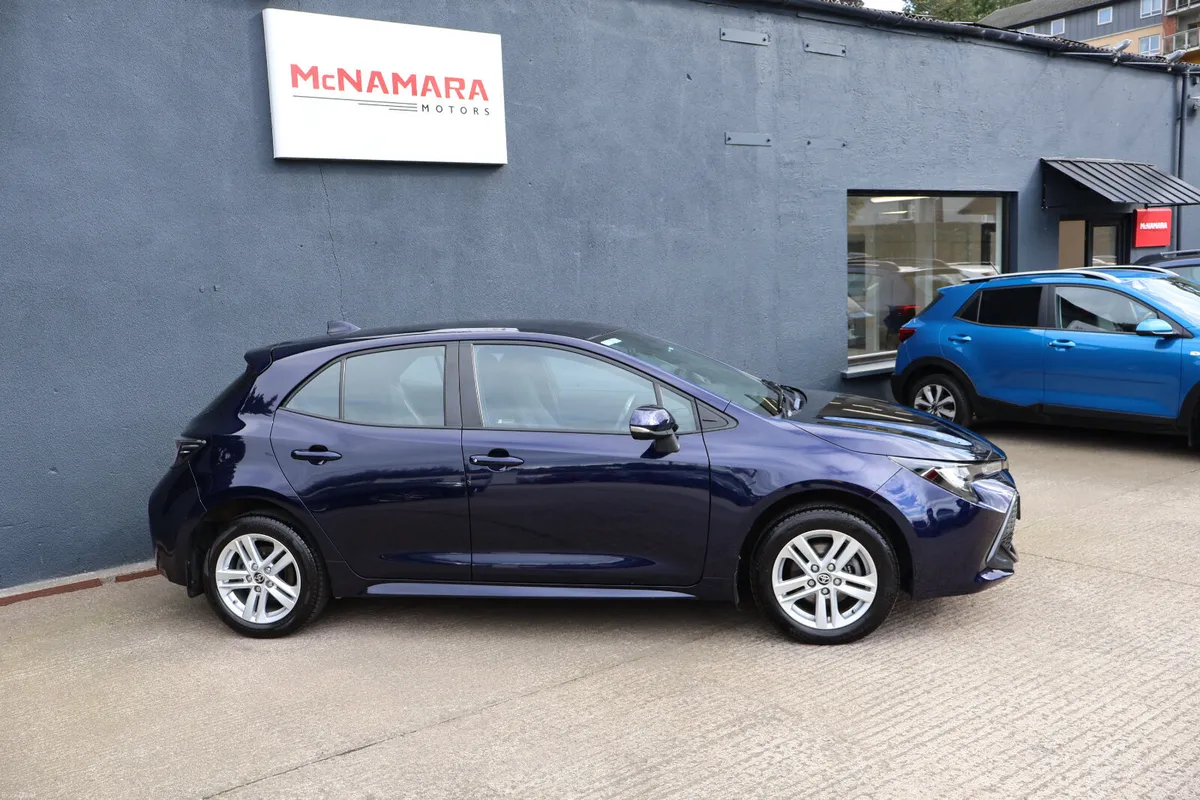 Toyota Corolla 5dr Hybrid Auto Exceptional Value! - Image 2