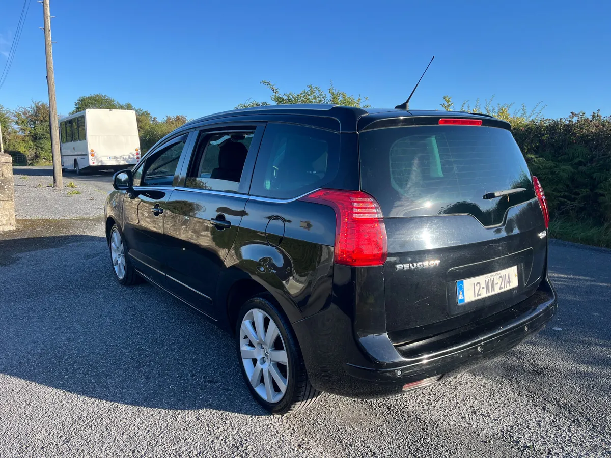 Peugeot 5008 2012 7 seater - Image 2