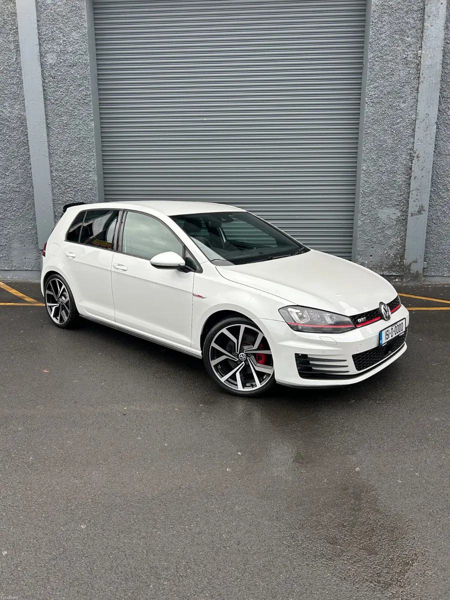 Volkswagen Golf GTI Pearl White - Image 1