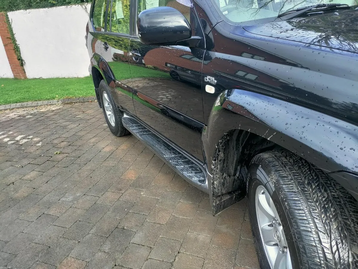 Toyota Land Cruiser 2006 - Image 3