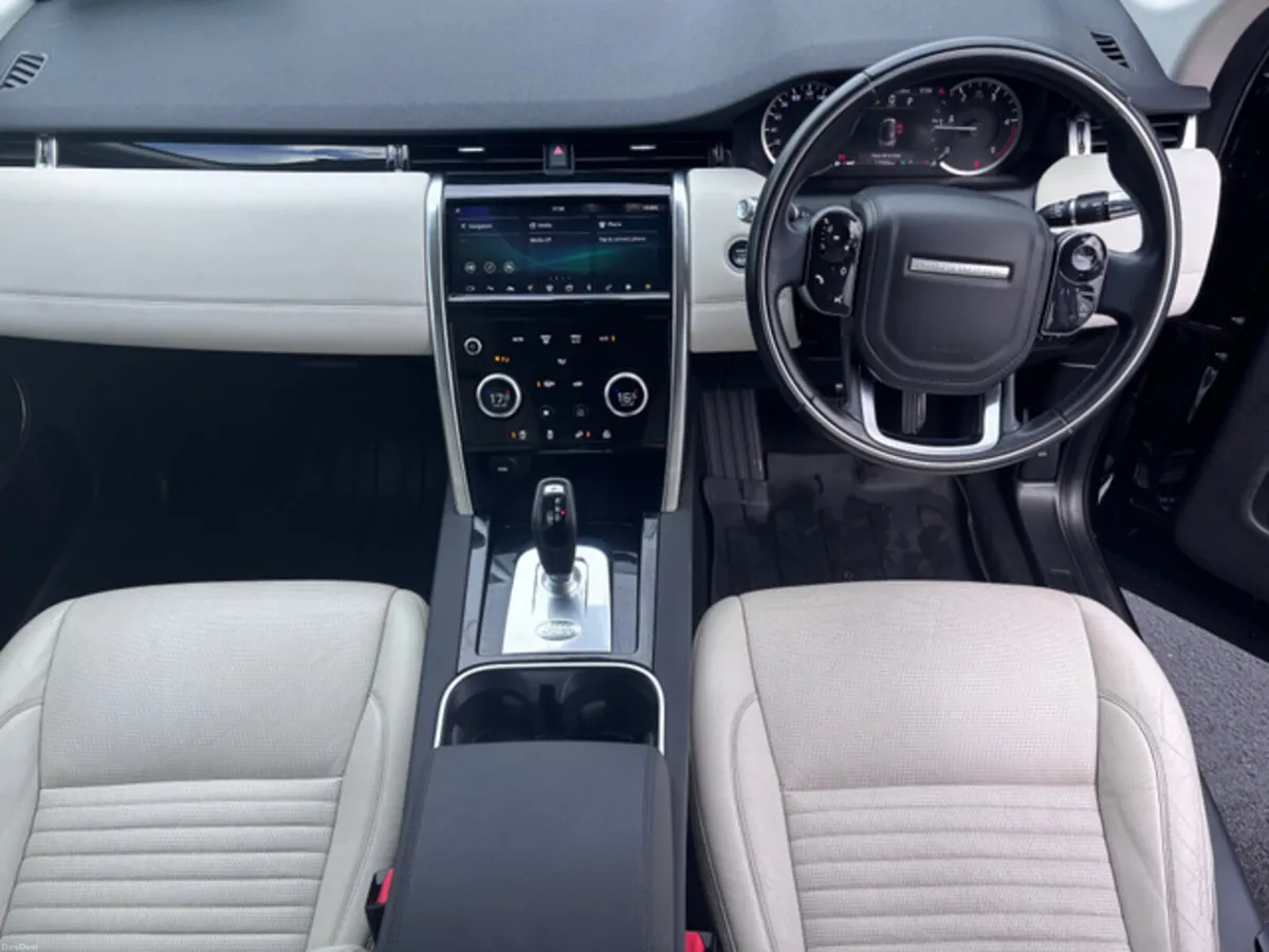 LAND ROVER DISCOVERY SPORT 2.0 D4E 7 SEATER - Image 3