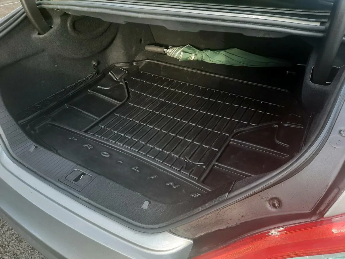 Mercedes CLS 250 AMG -- IMMACULATE - LOW MILEAGE - Image 4