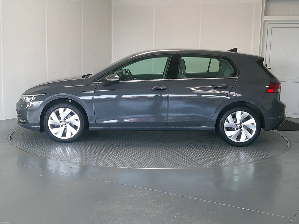Volkswagen Golf 2022 - Image 4