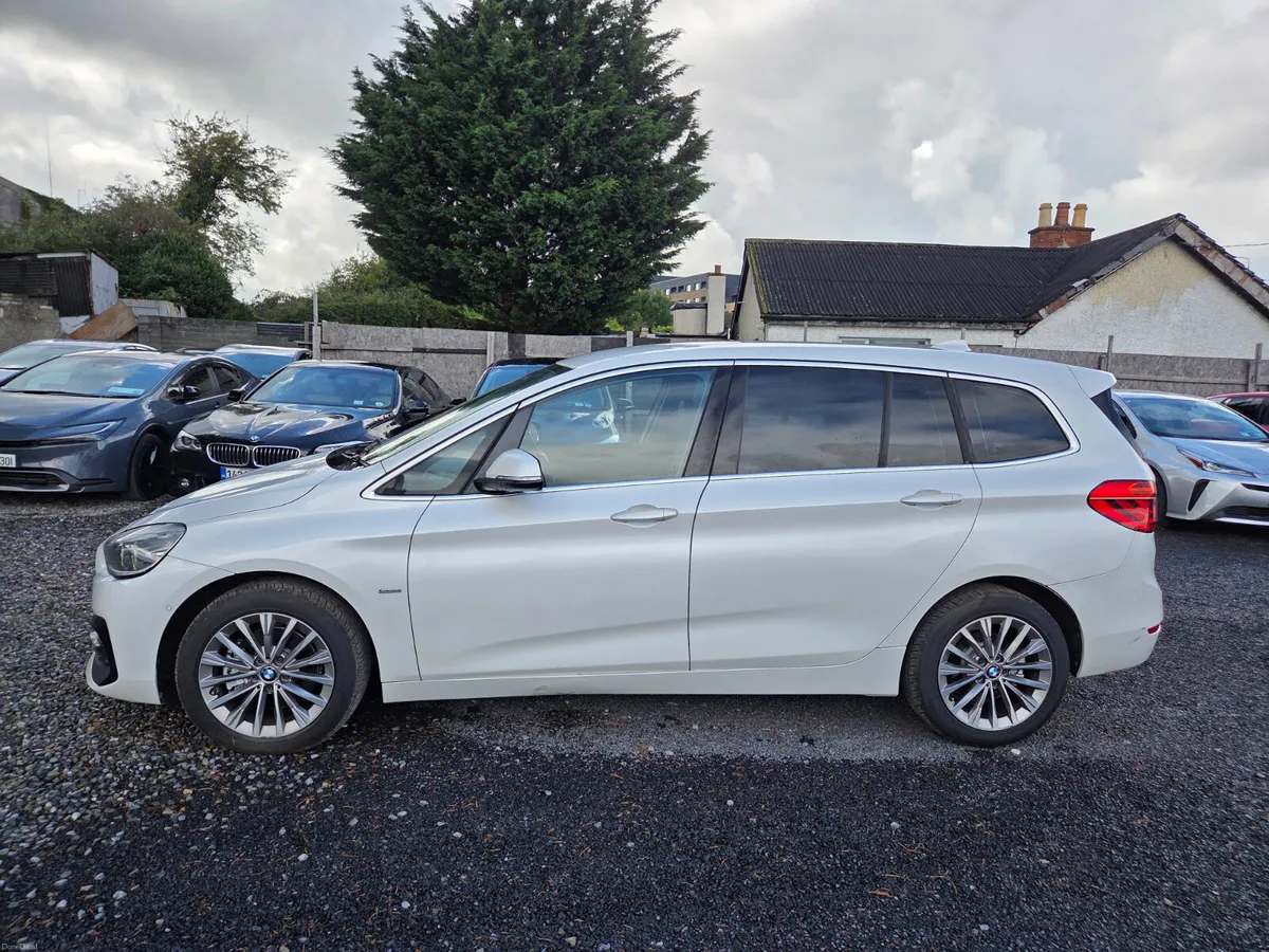 BMW 218D  Gran Tourer Luxury 7-Seater - Image 4