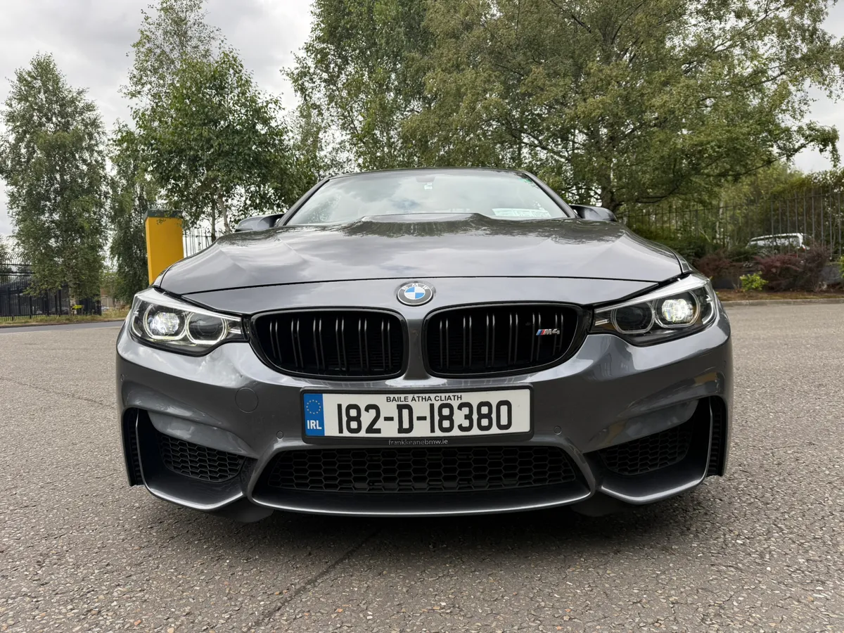 Bmw M4 Coupe 3.0 DCT Shadow Edition - Image 2