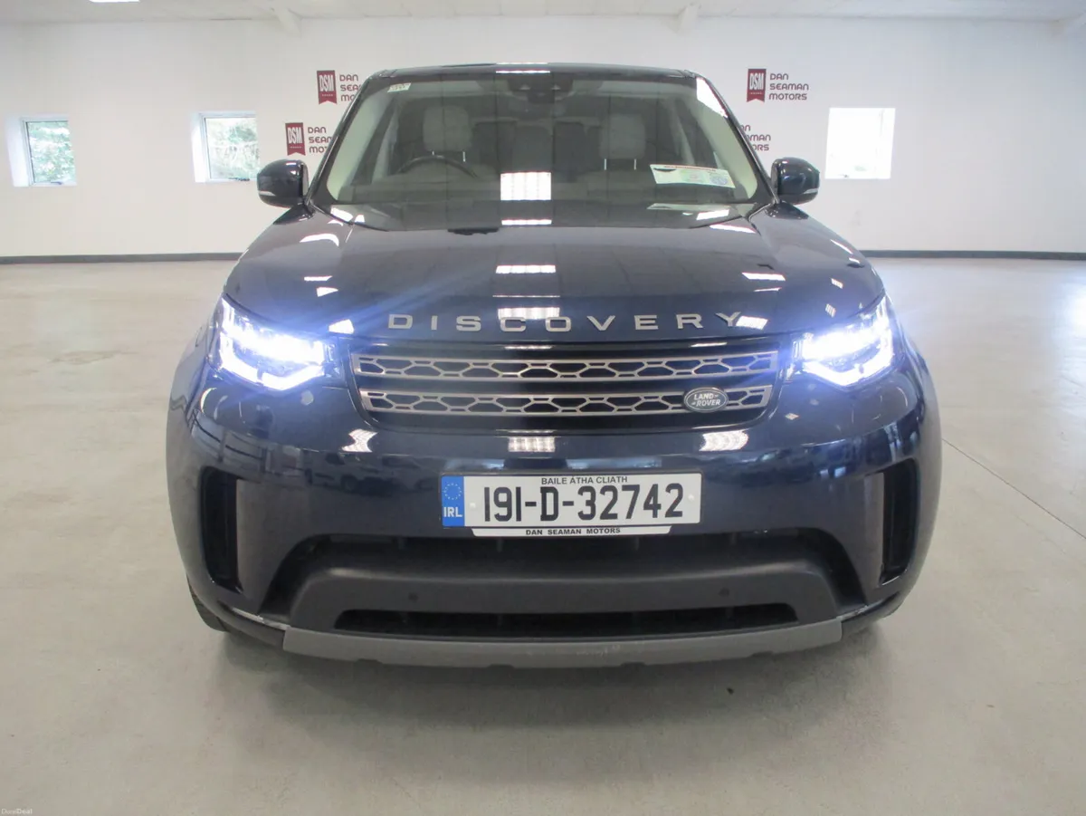 Land Rover Discovery SE 7 SEATER 4WD 2019 - Image 4